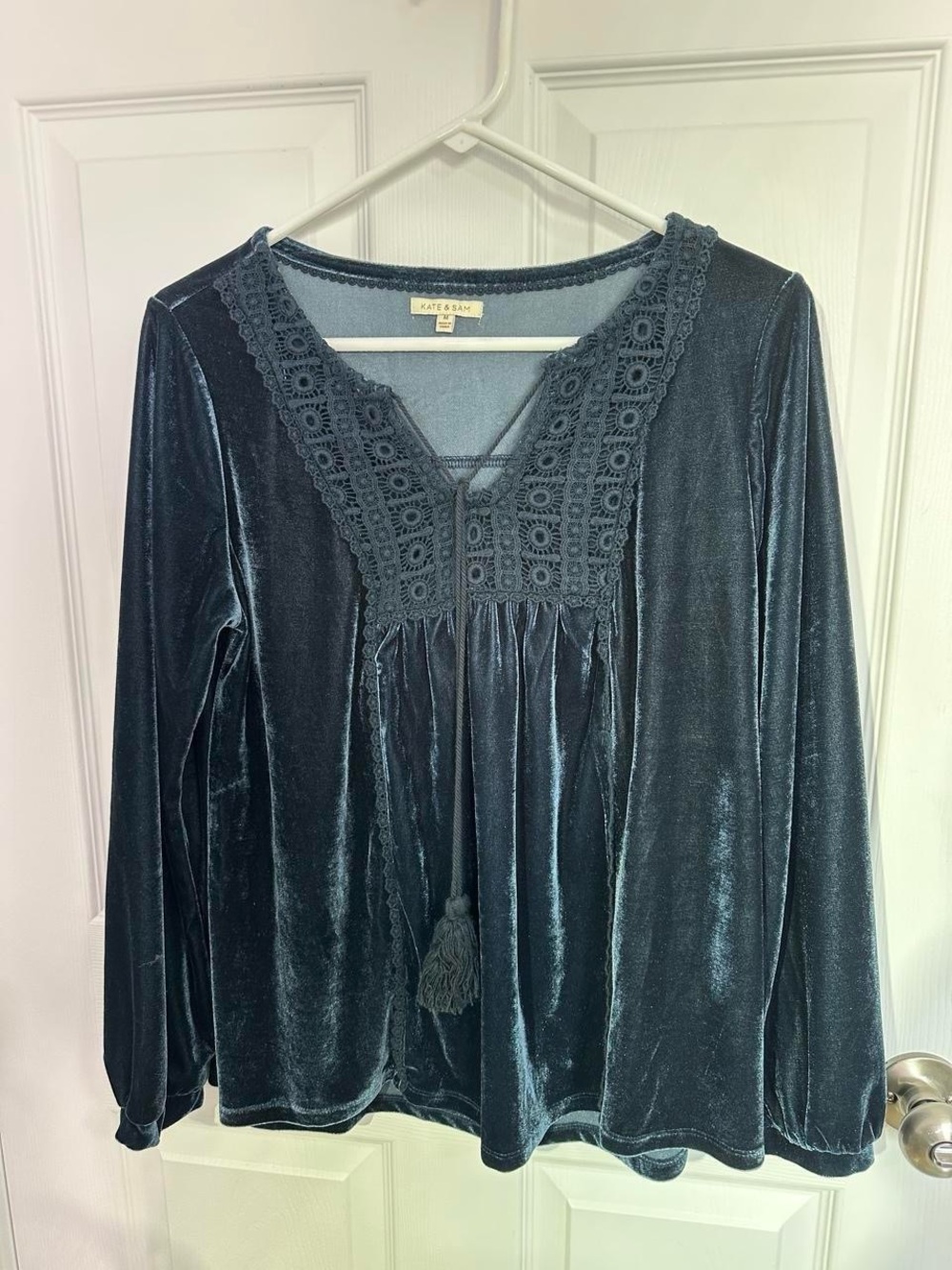 Velvet Lace-Trim Long-Sleeve Top in Teal